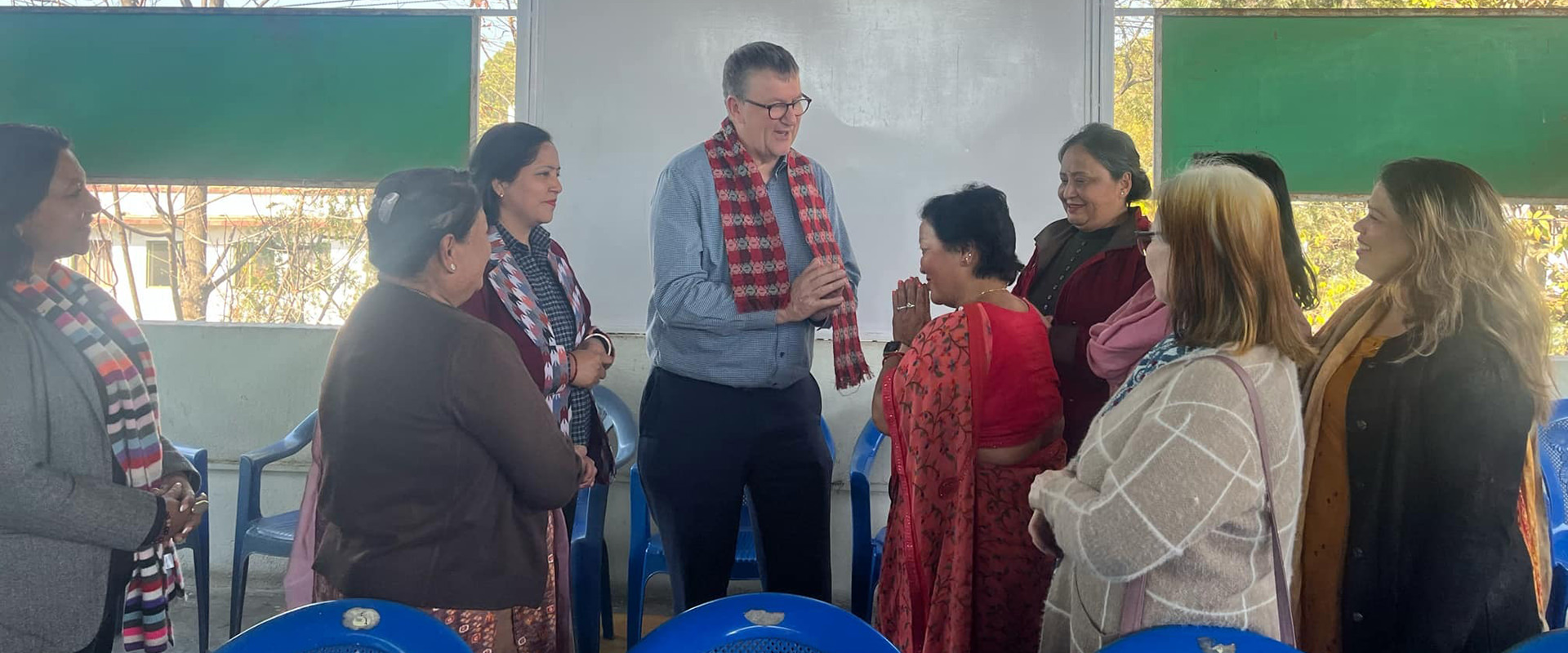 Senior Expert Contact Program